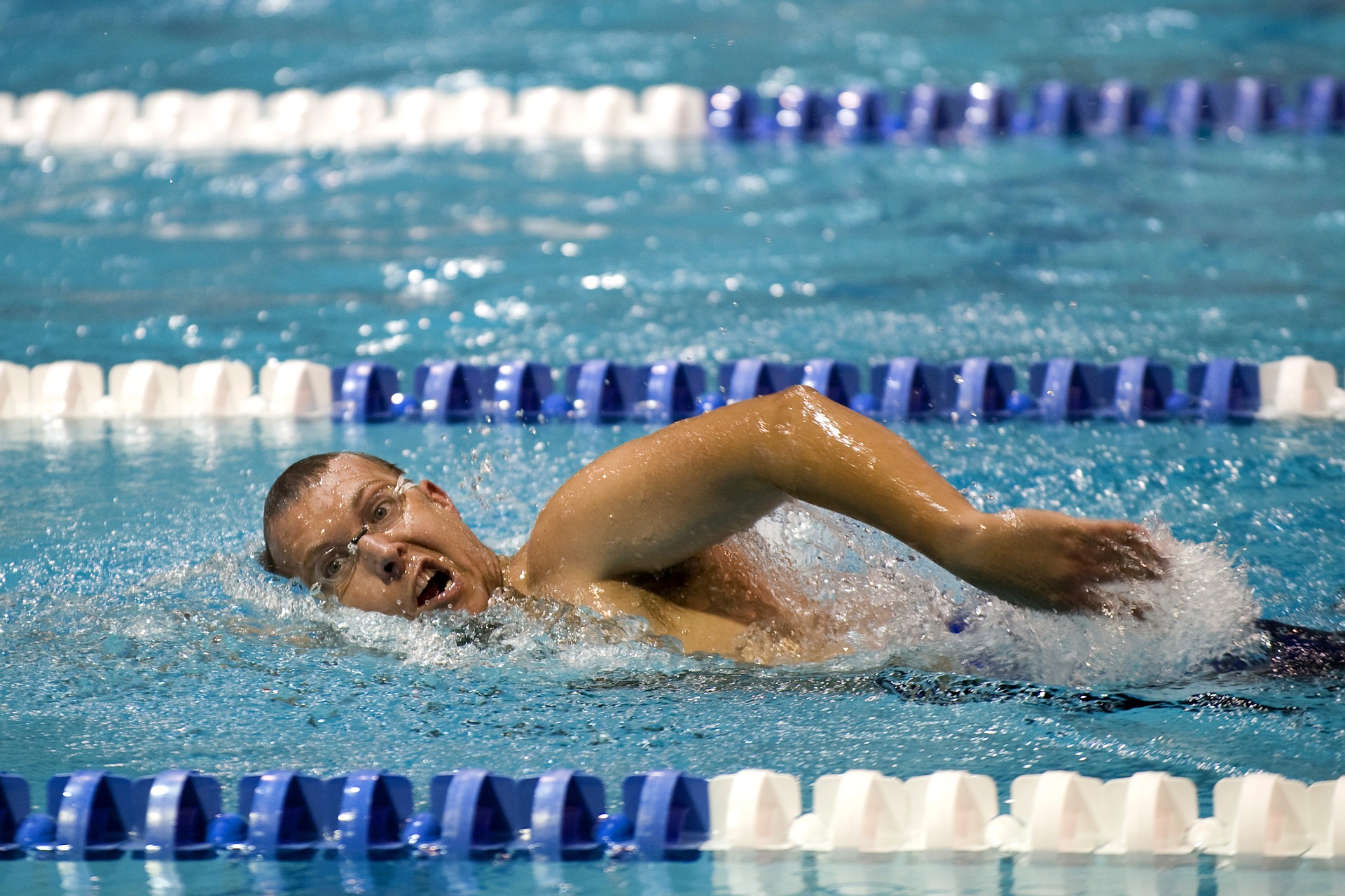 水泳で大切な”肩甲骨”を動かす練習方法