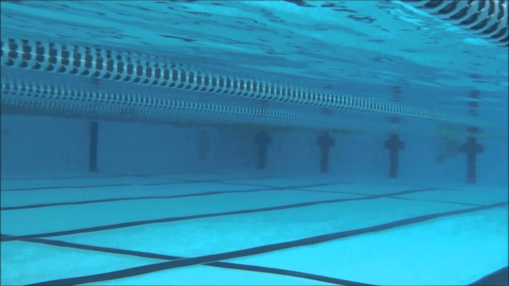 左右の身体のバランスを整えると泳ぎが速くなる