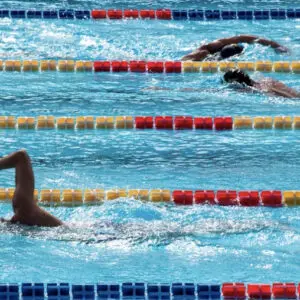【水泳-中学生選手向け】故障を防ぐ陸上トレーニング3つのポイント