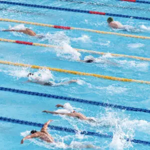 【水泳】おすすめのペアストレッチ4選。初心者コーチや保護者でもできる！